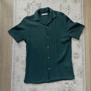 Men’s Zara emerald button down